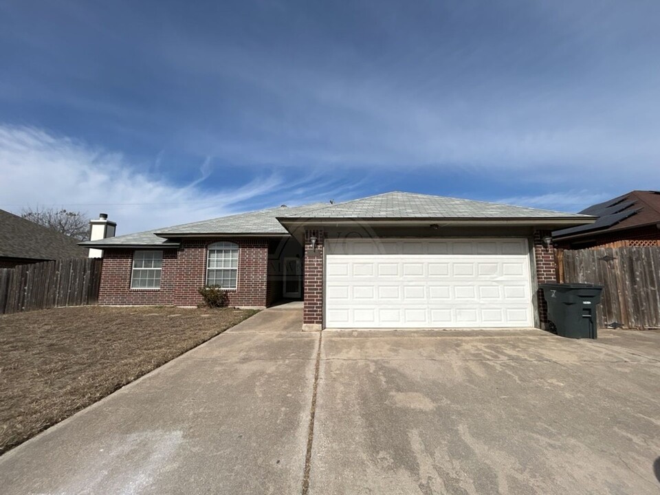 4303 Fawn Dr in Killeen, TX - Building Photo