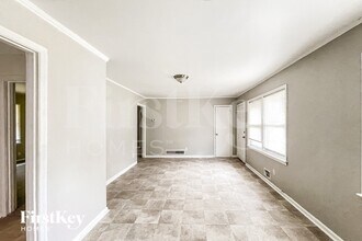 1107 Indale Pl SW in Atlanta, GA - Foto de edificio - Building Photo