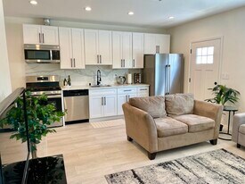 19934 Saticoy St in Winnetka, CA - Building Photo