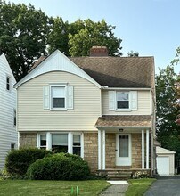 3582 Northcliffe Rd in University Heights, OH - Foto de edificio - Building Photo