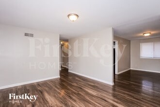 5167 Haleville Rd in Memphis, TN - Foto de edificio - Building Photo