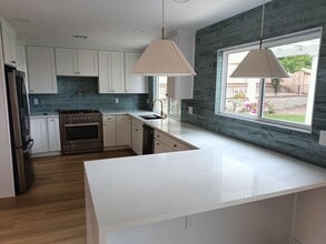 662 E J St in Chula Vista, CA - Building Photo - Building Photo