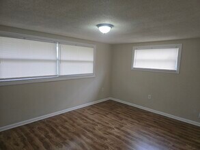 8846 Goshen Ln in Port Richey, FL - Building Photo - Building Photo