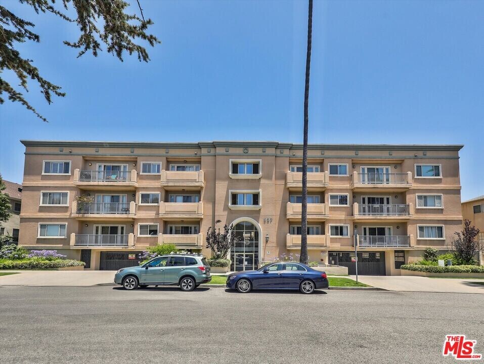 937 12th St in Santa Monica, CA - Building Photo