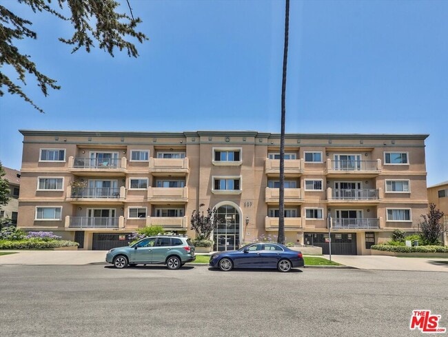 property at 937 12th St