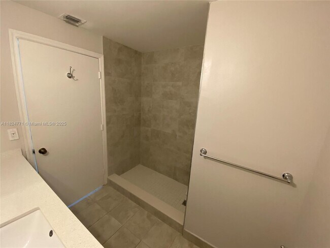 property at 1575 Veracruz Ln