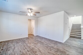 6832 Sunflower Flds St in North Las Vegas, NV - Building Photo - Building Photo