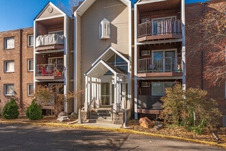 Dale Terrace in Roseville, MN - Foto de edificio - Building Photo