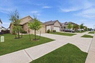2914 Lawrence Pk Ct in Conroe, TX - Building Photo - Building Photo