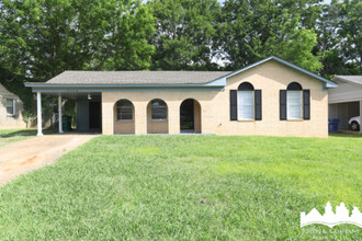 3140 Forest Glen Dr in Horn Lake, MS - Building Photo - Building Photo