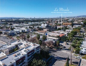 5722 La Mirada Ave in Los Angeles, CA - Building Photo - Building Photo