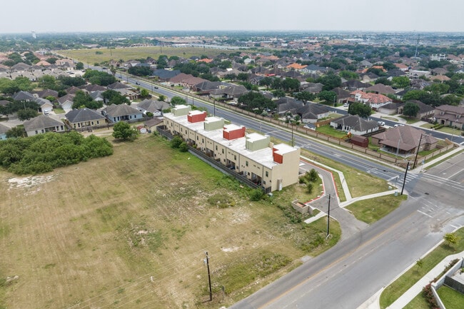 3523 W Sprague St in Edinburg, TX - Building Photo - Building Photo