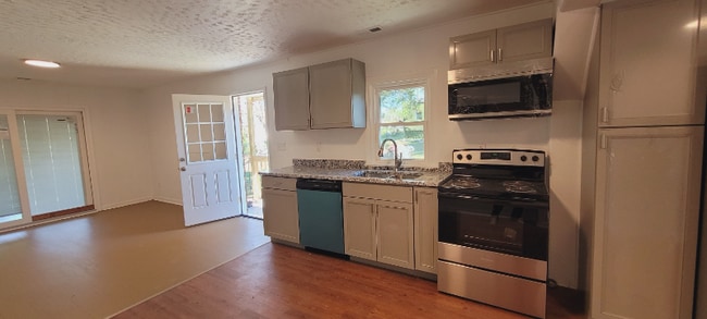 315 St Mark St in Petersburg, VA - Foto de edificio - Building Photo