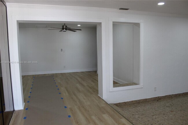 6701 Branch St in Hollywood, FL - Building Photo - Building Photo
