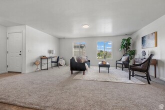 3531 E Rock Creek Rd in Eagle Mountain, UT - Building Photo - Building Photo