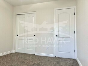 3853 E Santa Fe Ln in Gilbert, AZ - Building Photo - Building Photo