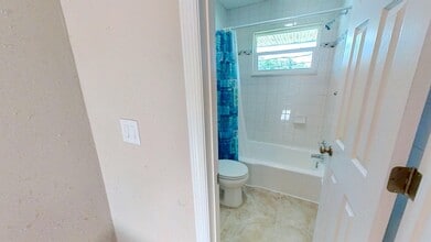 30 Elton St in Melbourne, FL - Building Photo - Building Photo