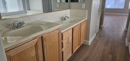 6037 Fidenza Ave in Las Vegas, NV - Building Photo - Building Photo