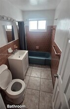 620 SW 4th Ct in Hallandale Beach, FL - Building Photo - Building Photo