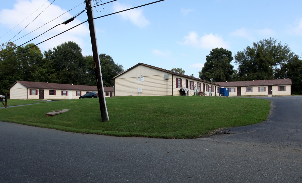 Hill Street Apartments in Graham, NC - Building Photo