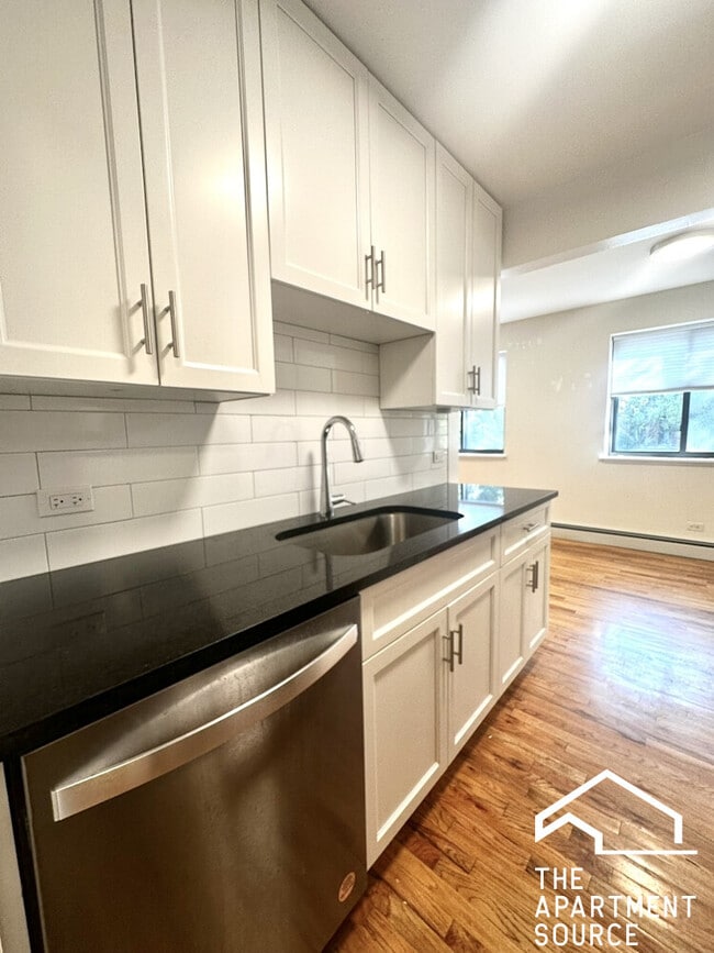 property at 6954 N Sheridan Rd