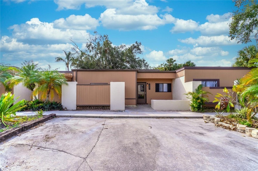 2682 Granada Run, Unit Unit 7 in Winter Park, FL - Building Photo