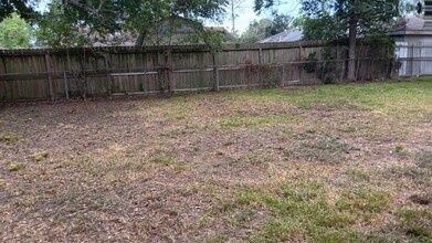 5843 Beldart St in Houston, TX - Building Photo - Building Photo