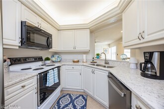 2885 Citrus Lake Dr in Naples, FL - Building Photo - Building Photo