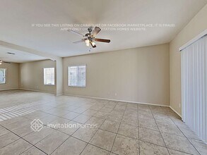 17755 W Maui Ln in Surprise, AZ - Foto de edificio - Building Photo