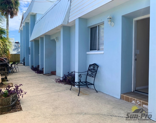 410 Butler Blvd in Daytona Beach, FL - Building Photo - Building Photo