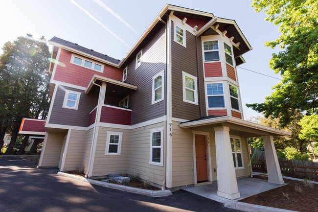915 SW 10th St, Unit 101 in Corvallis, OR - Foto de edificio - Building Photo