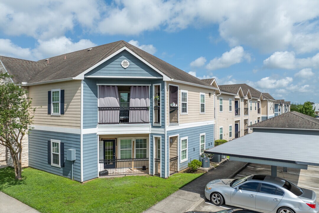 Residence at Lake Jackson Apartments in Lake Jackson, TX - Foto de edificio