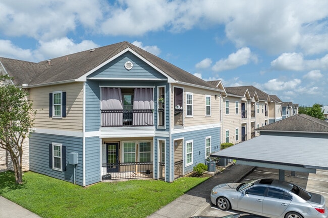 Residence at Lake Jackson Apartments