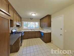 3820 Union Terrace Ln N in Minneapolis, MN - Building Photo - Building Photo