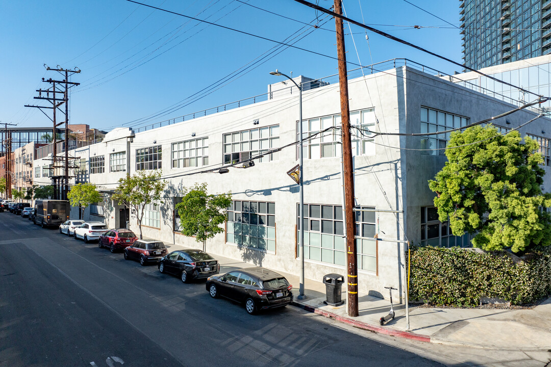 Molino Street Lofts in Los Angeles, CA - Building Photo