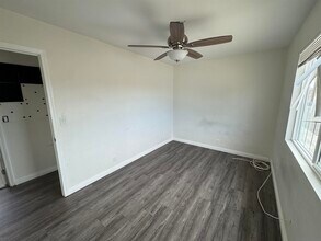 8925 Cottonwood Ave in Santee, CA - Building Photo - Building Photo