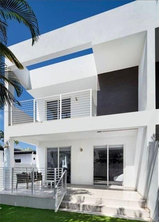 904 NE 15th Ave in Fort Lauderdale, FL - Building Photo