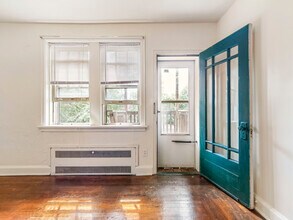 5556 Covode St in Pittsburgh, PA - Building Photo - Building Photo