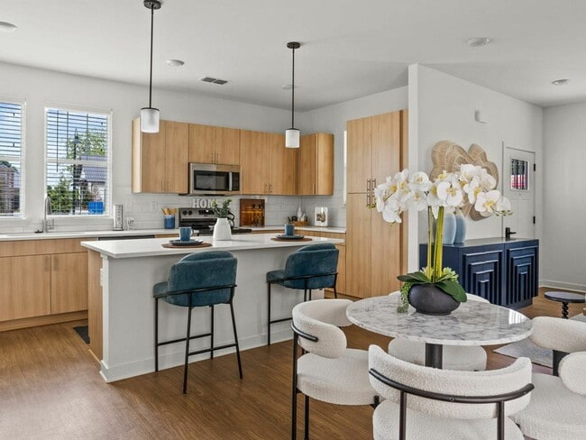LEO at Cypress Creek in San Antonio, FL - Building Photo - Building Photo