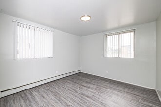 Johnson Legacy West in Milwaukee, WI - Building Photo - Interior Photo