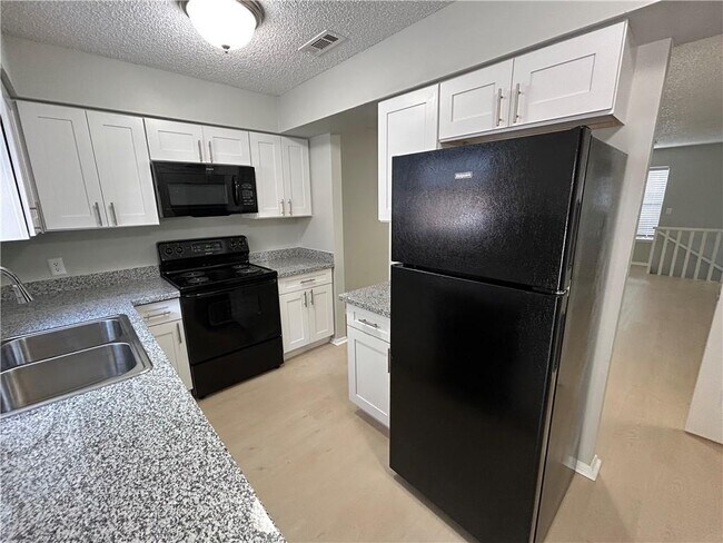 1379 E Sequoyah in Fayetteville, AR - Building Photo - Building Photo