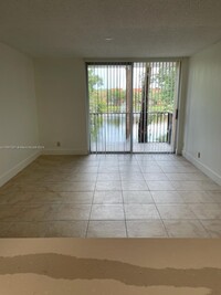 10781 Cleary Blvd in Plantation, FL - Building Photo - Building Photo