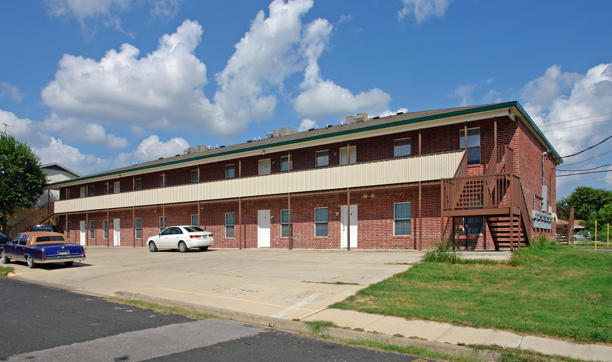 507 N Gilmer St in Killeen, TX - Building Photo