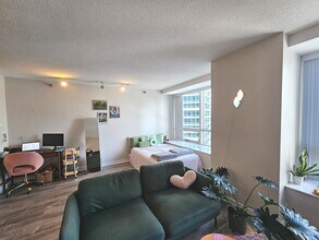 512 N McClurg Ct, Unit 1103 in Chicago, IL - Building Photo - Building Photo