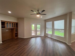 2621 Sterling Panorama Ct in Austin, TX - Building Photo - Building Photo