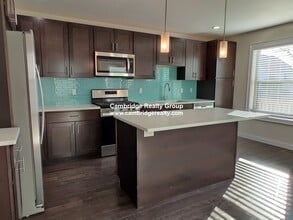 480 Fulton St, Unit T in Medford, MA - Building Photo - Building Photo