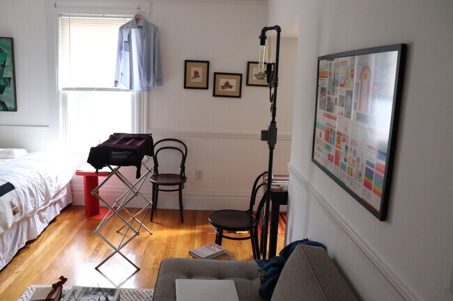 249 Newbury St, Unit 254 newbury street