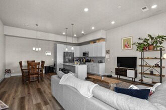 6826 School House Dr in Timnath, CO - Building Photo - Building Photo