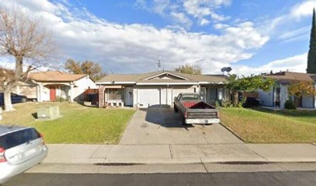property at 5530 Shaver Ct