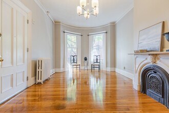 29 E Concord St in Boston, MA - Building Photo - Building Photo